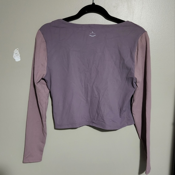 Beyond Yoga Long Sleeve Cropped Wrap Top - Picture 3 of 7